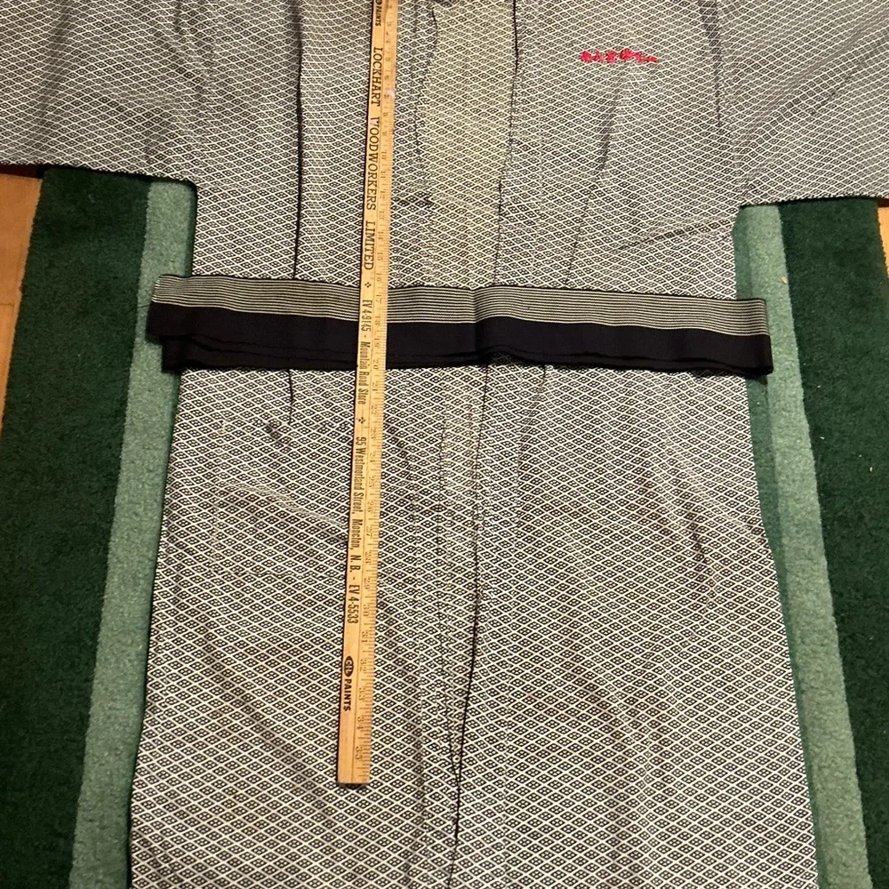 Gray Patterned Kimono Robe - Picture 3 of 3